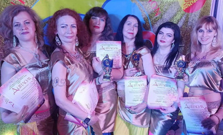 Танцювальний клуб “Лейла” отримав призові місця на фестивалі. Розповідаємо про клуб та його учасниць