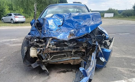 У Нетішині внаслідок ДТП травмувалося четверо людей: поліцейські з’ясовують усі обставини