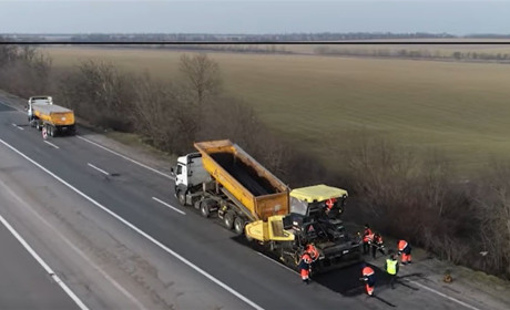 На трасі М-15 Одеса–Рені розпочали ямковий ремонт