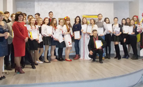 У бібліотеці імені Шевченка зі сцени лунало Тарасове слово