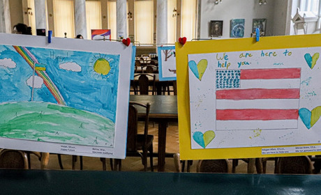 В Одесі відбулася виставка малюнків американських дітей на підтримку України