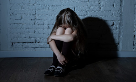 Зґвалтування дитини та смерть сестри: поліція Житомирщини розслідує злочин 20-річної давнини