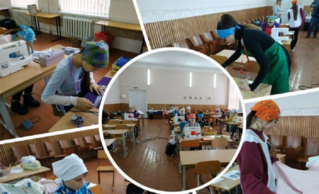 «Смайлики» улыбнулись и их съели. Десятиклассница из Константиновки испекла волшебные пирожные