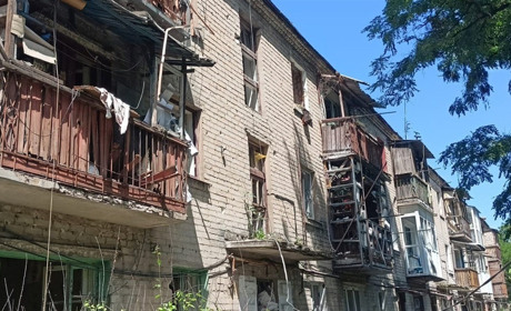 Авіабомбами росіяни вдарили по селищу Нью-Йорк: наслідки обстрілів Донеччини за добу