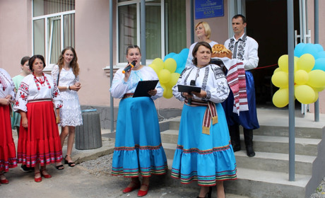 У Чемериському відкрили у нещодавно відбудованому приміщенні сільський клуб