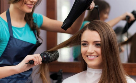 Свіжі вакансії для жителів Жовтих Вод: перукар, прибиральник територій, комплектувальник товару