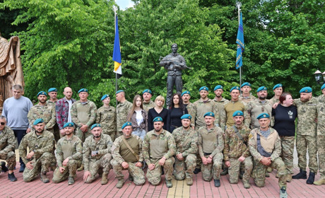 У Жмеринці в день Героїв України відкрили пам’ятник морпіху Ярославу Христюку