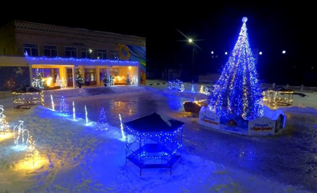 Головна ялинка Сватового з висоти пташиного польоту: фото сватівчанина Олександра Кривоноса