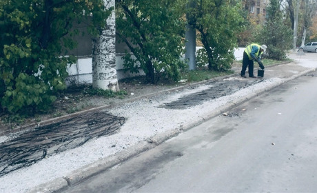Дорожка не скатертью - где в Мелитополе отремонтируют тротуары плиткой и асфальтом