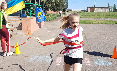 Удачненські школярі вийшли на бігові доріжки