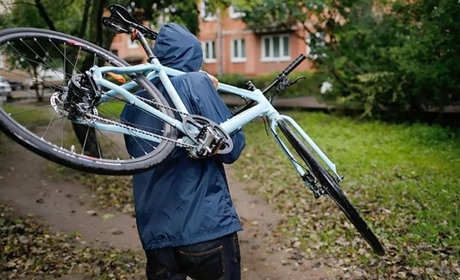 У Городку вкрали велосипед з під’їзду: сума збитків – 13 тисяч гривень