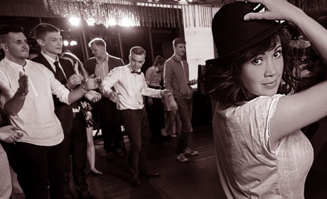 «Не шукайте креативу на чужому весіллі — зробіть креативним своє»*