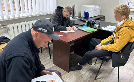 У Глухові винесли вирок юнаку, який намагався зареєструвати авто за «фейковим» посвідченням водія