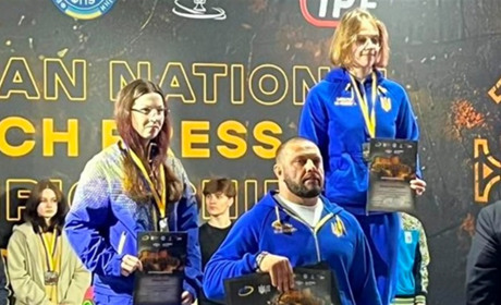 Шосткинські пауерліфтери вибороли право представляти Україну на чемпіонатах світу та Європи