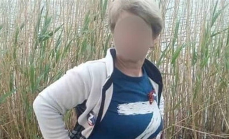 Повідомляла про результати обстрілів – жінці з Добропілля повідомлено про підозру