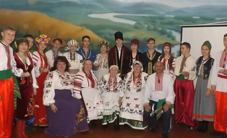 Як у Іванові учні одягли стародавній український одяг 