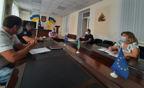 Ринок, дитсадки, транспорт, магазини: що працюватиме у "червоній зоні" у Біляївці