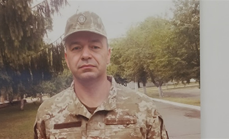 12 січня минає рік, як у боях за Україну загинув Герой-захисник Олександр Бизин з Кіцманя
