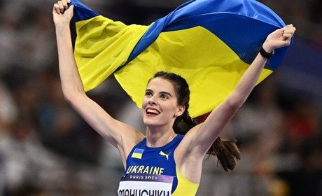 Україна здобула друге "золото" на Олімпіаді-2024: Ярослава Магучіх – чемпіонка зі стрибків у висоту
