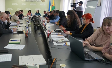Городоцькі депутатки та інші жінки-посадовиці зможуть виїжджати за кордон без додаткових дозволів