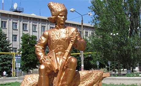 Чи справді прах Махна їде до Гуляйполя