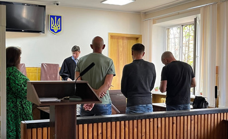 Обвинувачених у перевищенні влади трьох експоліцейських з Житомирщини виправдав суд