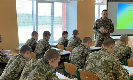 Учитель из Попасной стал призером второго тура Всеукраинского конкурса «Учитель года - 2019»