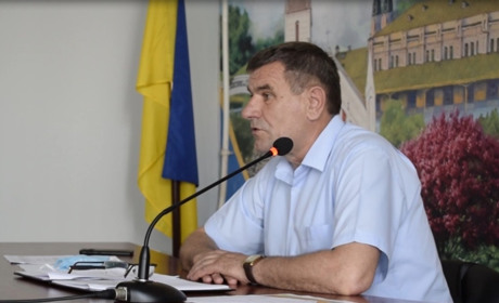 Анатолій Кушнір: Скільки стільців в приміщенні виконкому, стільки і працівників має бути. Не більше