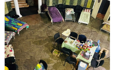 Як допомогти людям, які евакуювалися, адаптуватися в новому місці