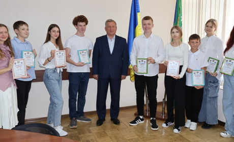 Молоді лідери та інтелектуали: вручення стипендій міського голови у Южноукраїнську