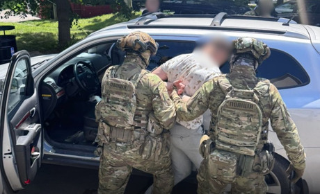 Військовий вимагав гроші за рекомендаційний лист: офіцеру оголосили підозру