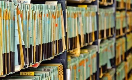 Фонди колишніх районних архівів поки зберігаються на місцях, за їх оцифрування відповідають громади