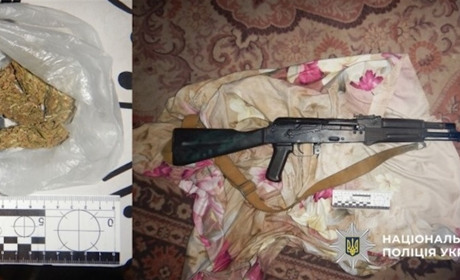 Канабіс і автомат Калашникова: місцева поліція розпочала розслідування