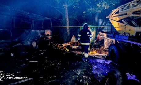 Херсон вночі "здригався" від вибухів