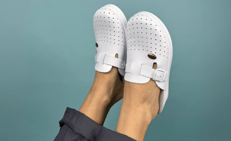 Медичне взуття в Рівному: як обрати комфортну пару для роботи