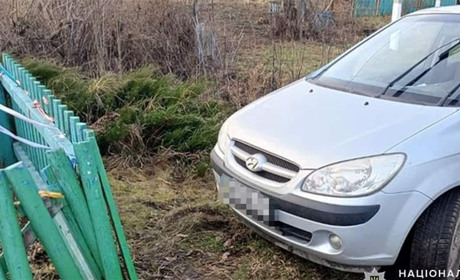 На Славутчині поліцейські затримали водія, який у стані сп’яніння збив 83-річну пенсіонерку