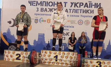 Спортсмени зі Сміли здобули перемоги у Чемпіонаті України з важкої атлетики