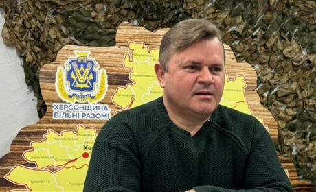Голова комісії зі знищення зіпсованої гуманітарки і Херсонська ОВА по-різному пояснили її існування