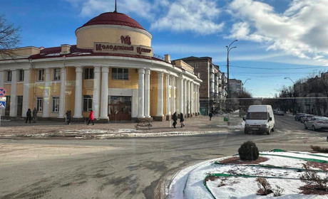 Через аварію на водопровідній мережі в центрі Звягеля обмежено рух автівок