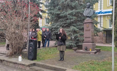 Кременчани вшанували 115-ту річницю від дня народження Степана Бандери