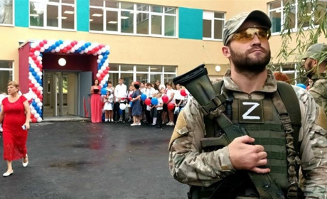 У школі на Херсонщині весь клас відмовився встати під гімн РФ