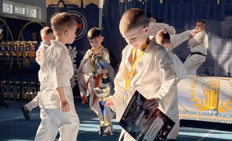 Первомайські каратисти проходять березневий марафон і готуються до чемпіонату України