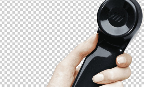 У діда Петра зі Стопилки на Корюківщині проблеми з телефоном. Нехай почують в Укртелекомі