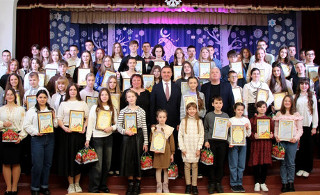 У Ніжині відбулось традиційне щорічне нагородження обдарованої учнівської молоді