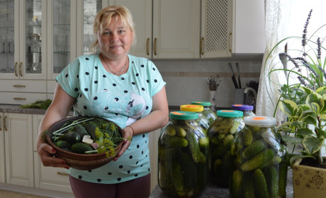 Квашені огірки з горілкою. Рецепт від переяславки