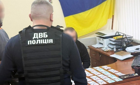 Жителя Арбузинської громади засудили до чотирьох років за хабар поліцейському в Південноукраїнську