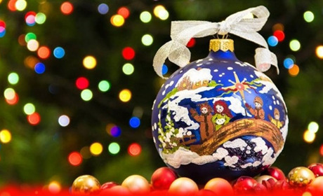 Музей запрошує на майстер-клас з розпису новорічної кульки