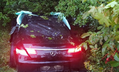 На Новоград-Волинщині водійка "Mercedes" зіткнулася з колесовідбійником та травмувалася