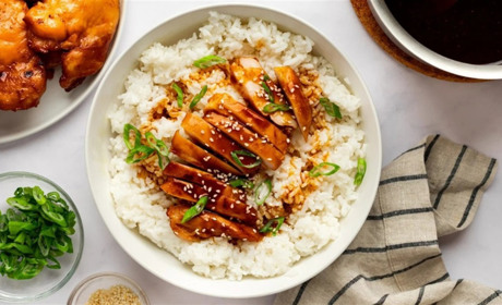 Рецепт дня: рис з куркою в соусі теріякі