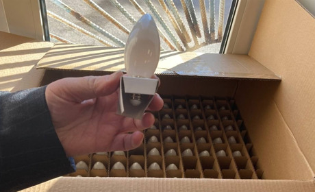 LED-лампочки обмінюють поки що тільки в Переяславі. Є лише з вузьким цоколем